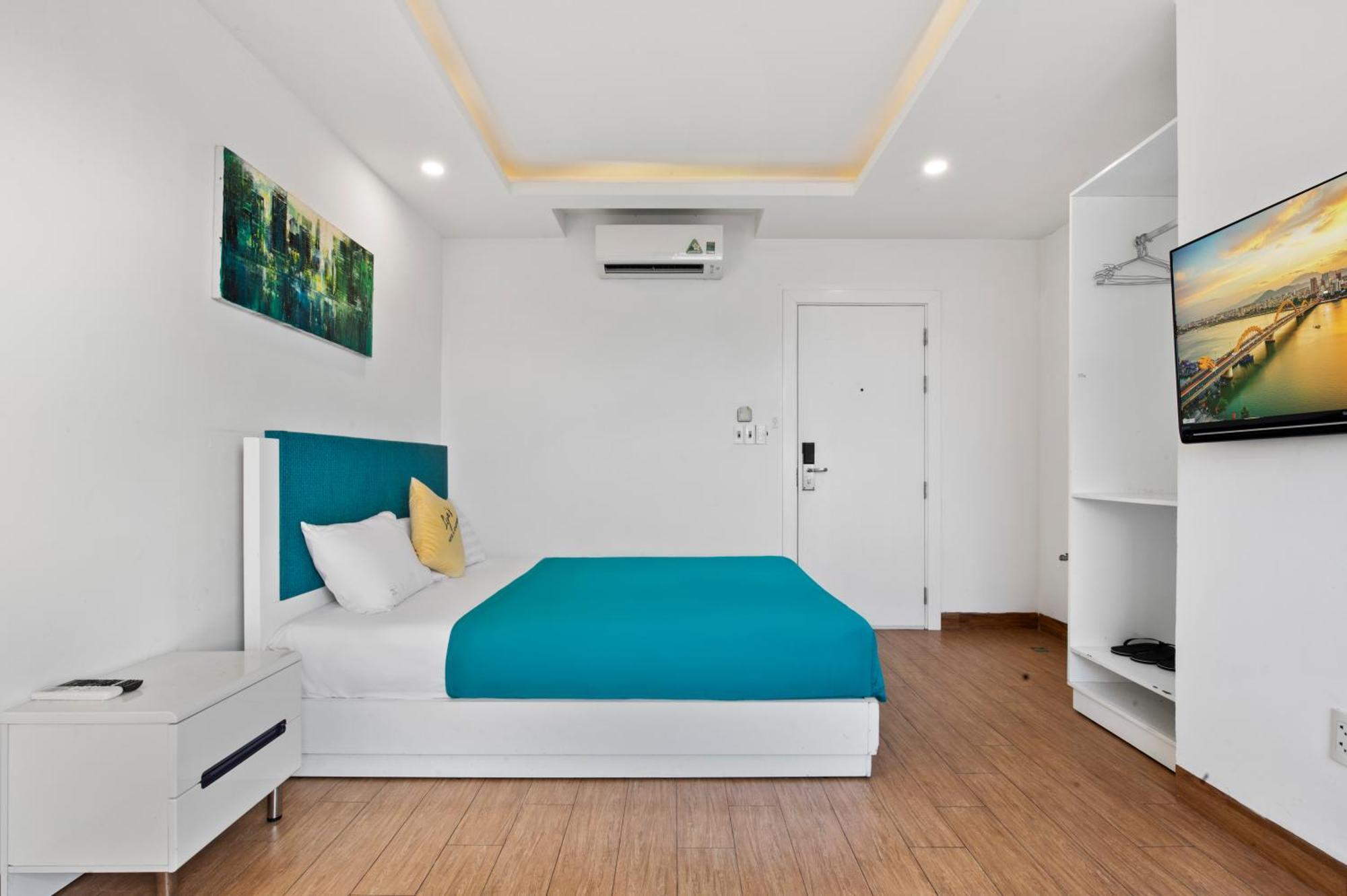 Lyn'S Hotel & Apartment Da Nang Exterior photo